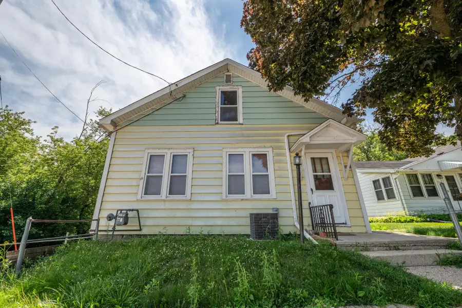 125 W Lehman St, Neosho, WI 53059 - #2