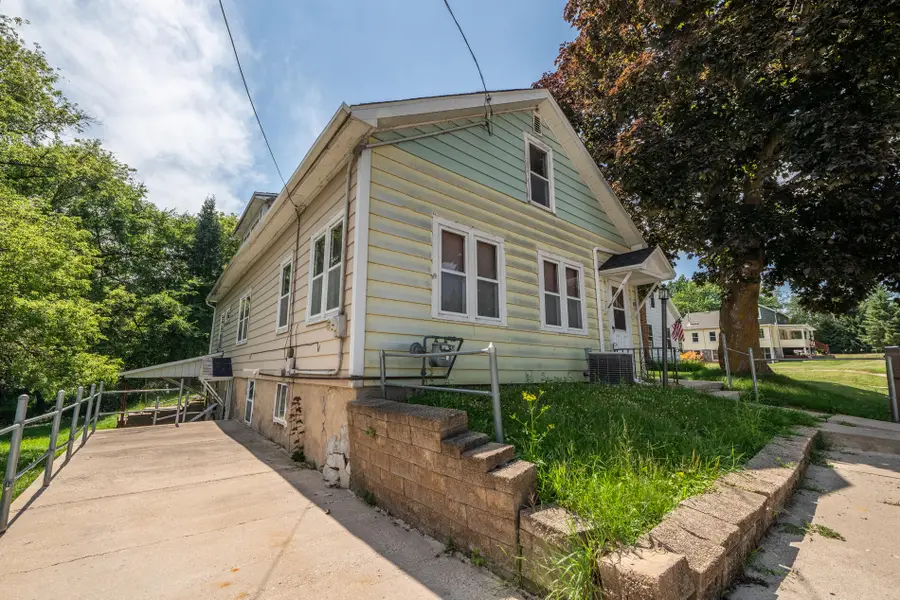 125 W Lehman St, Neosho, WI 53059 - #3