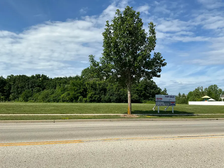 9501 W Drexel Ave, Franklin, WI 53132 - #3