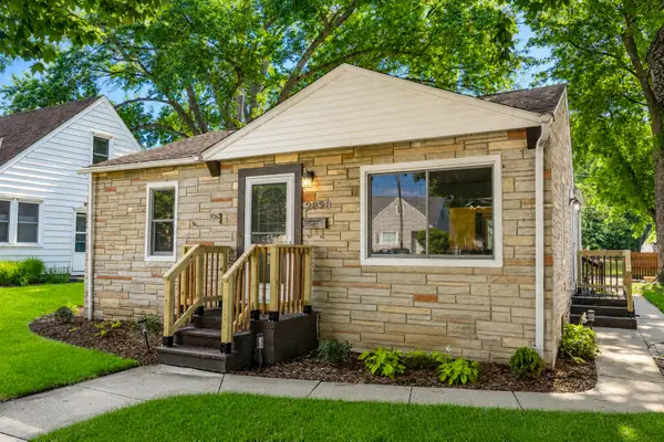 2828 N 89th St, Milwaukee, WI 53222
