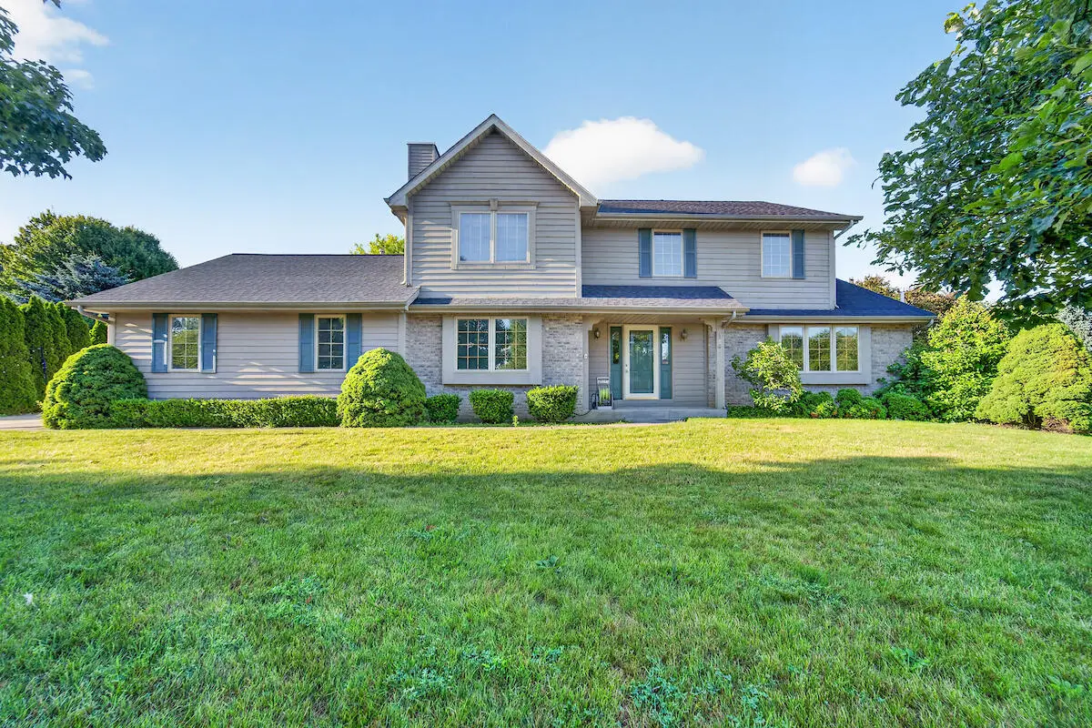 3805 Glencoe Dr, Mount Pleasant, WI 53403 - #1