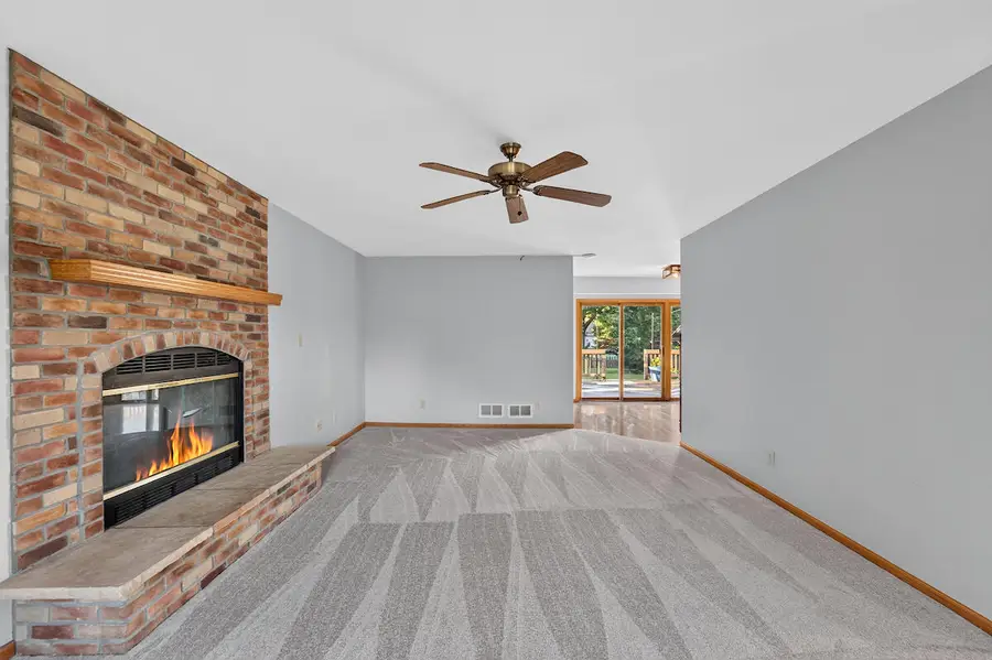3805 Glencoe Dr, Mount Pleasant, WI 53403 - #3