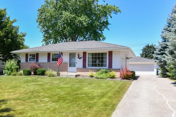 5647 S Lorene Ave, Milwaukee, WI 53221