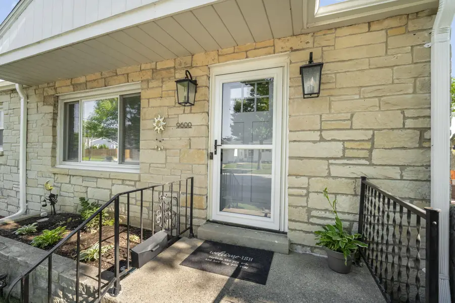 9600 W Nash St, Milwaukee, WI 53222 - #2