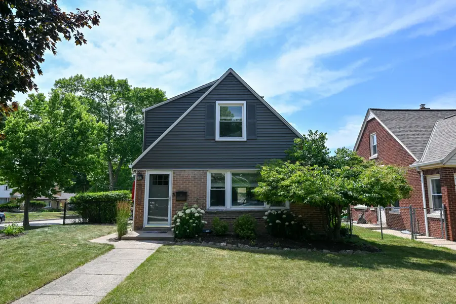 2747 N 83rd St, Milwaukee, WI 53222 - #2