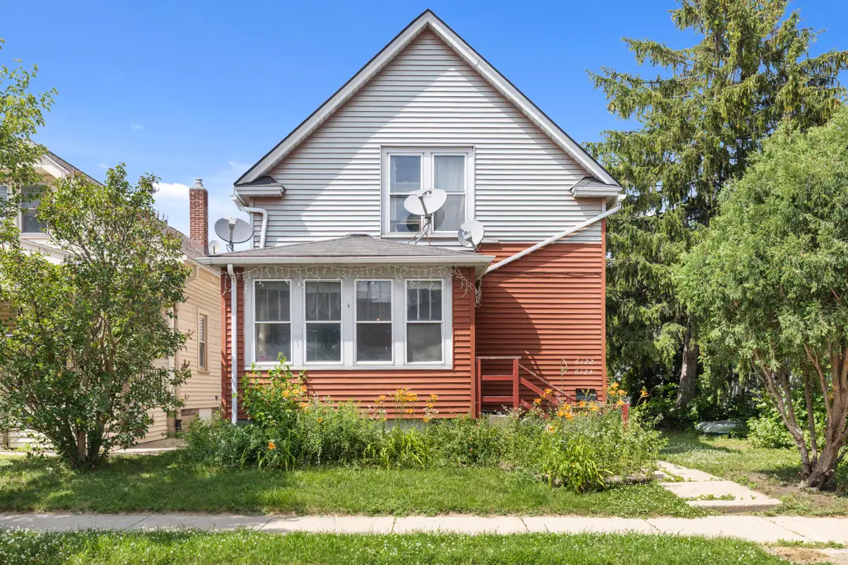 6122 W Mitchell St, West Allis, WI 53214 - #1