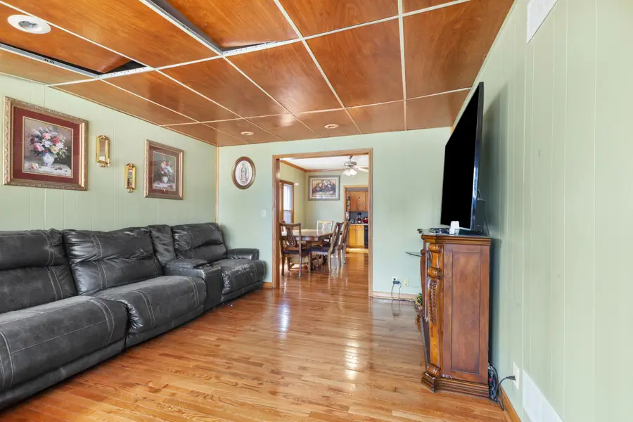 6122 W Mitchell St, West Allis, WI 53214 - #3