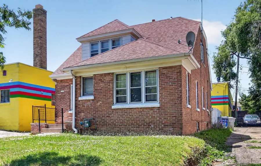 2745 N 58th St, Milwaukee, WI 53210 - #2