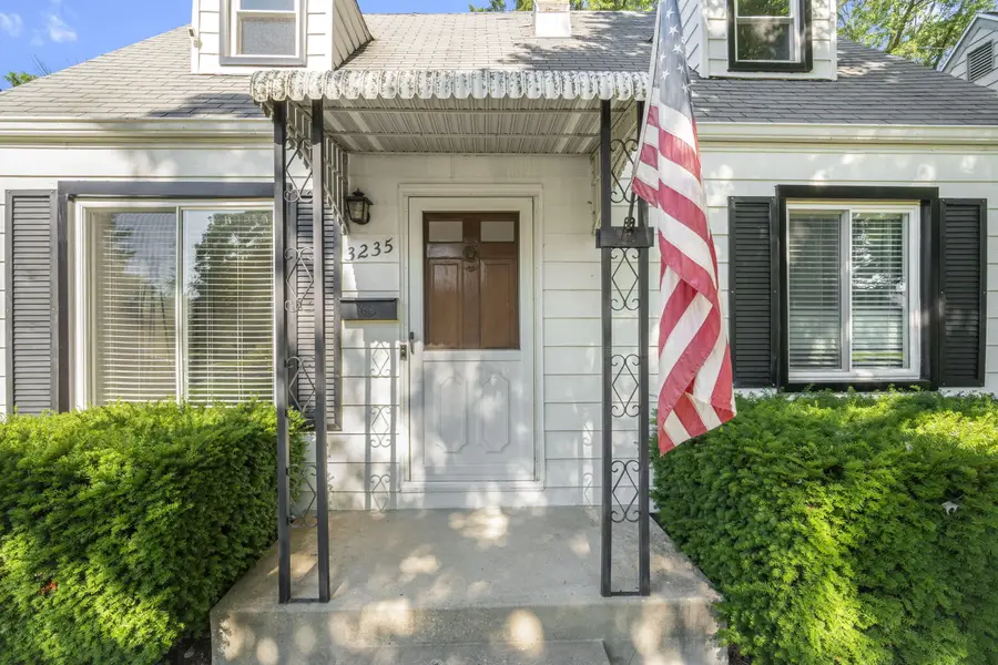 3235 N 88th St, Milwaukee, WI 53222 - #2