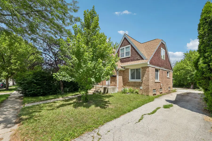6730 N 58th St, Milwaukee, WI 53223 - #2