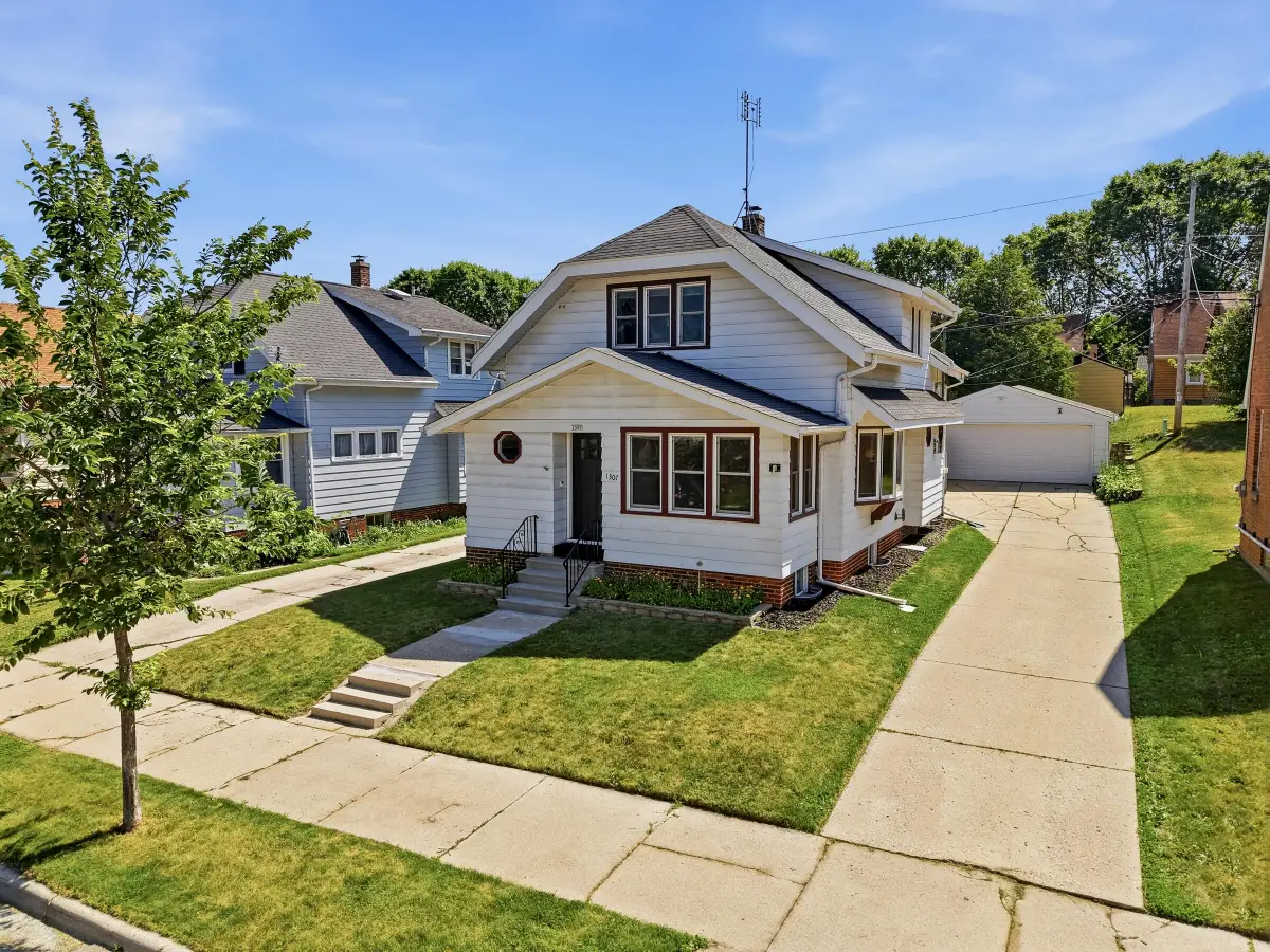 1307 S 21st St, Sheboygan, WI 53081 - #1
