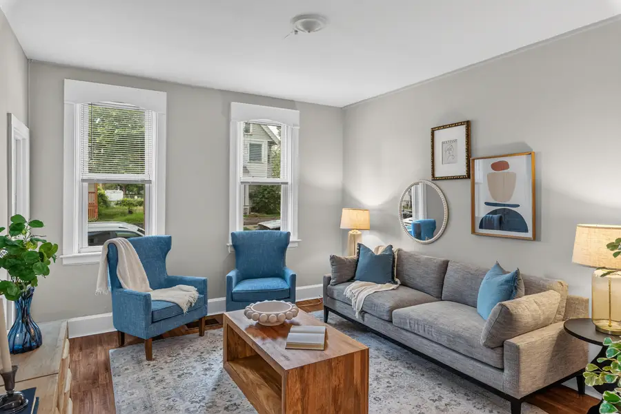 810 E Lincoln Ave, Milwaukee, WI 53207 - #3
