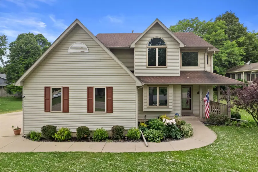 3250 Wood Rd, Mount Pleasant, WI 53406 - #2