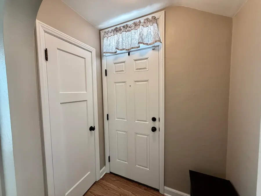 2328 S 77th St, West Allis, WI 53219 - #2