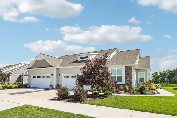 W252N6634 Aspen Ln, Sussex, WI 53089
