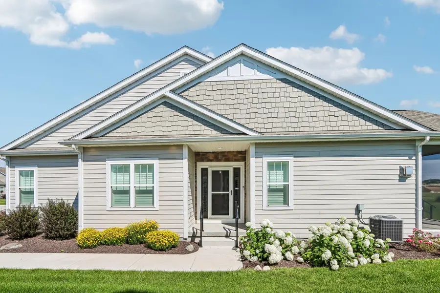 W252N6634 Aspen Ln, Sussex, WI 53089 - #2