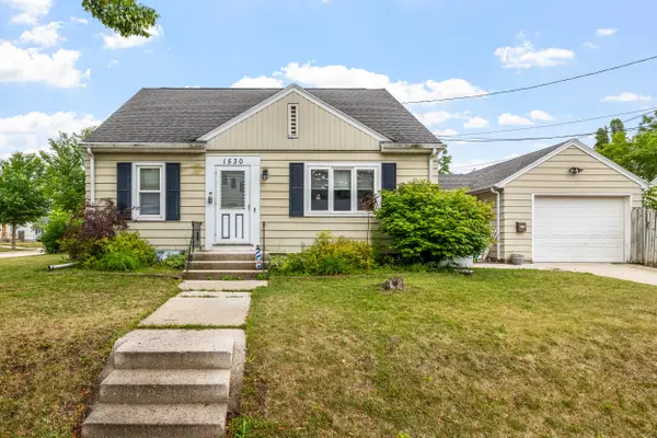 1530 S 19th St, Sheboygan, WI 53081