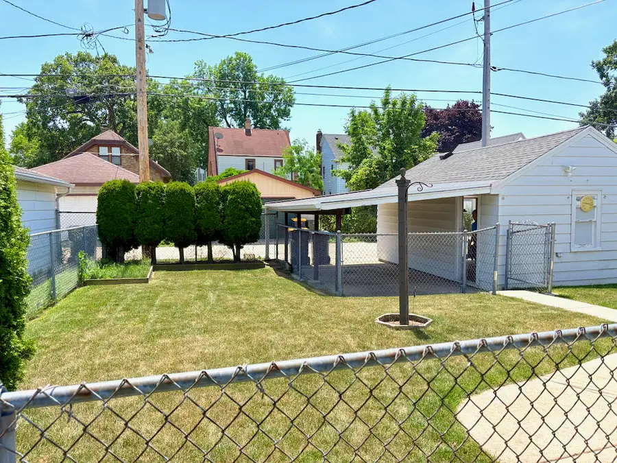 6727 W Lincoln Ave, West Allis, WI 53219 - #3