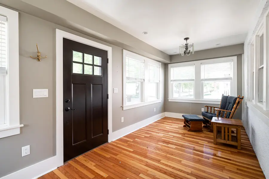 536 N 61st St, Wauwatosa, WI 53213 - #3