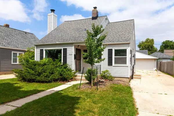 4520 W Fillmore Dr, Milwaukee, WI 53219
