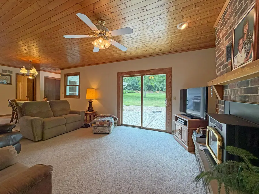 4861 Briarvale Dr, Polk, WI 53095 - #3
