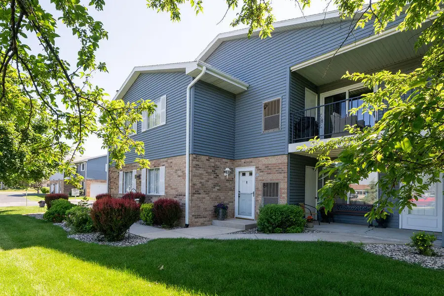 1319 Sunnyslope Dr, Mount Pleasant, WI 53406 - #2