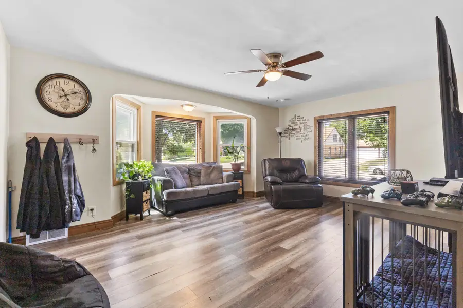 1334 S 95th St, West Allis, WI 53214 - #3