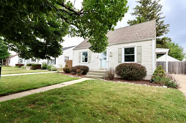 2116 30th St, Kenosha, WI 53140