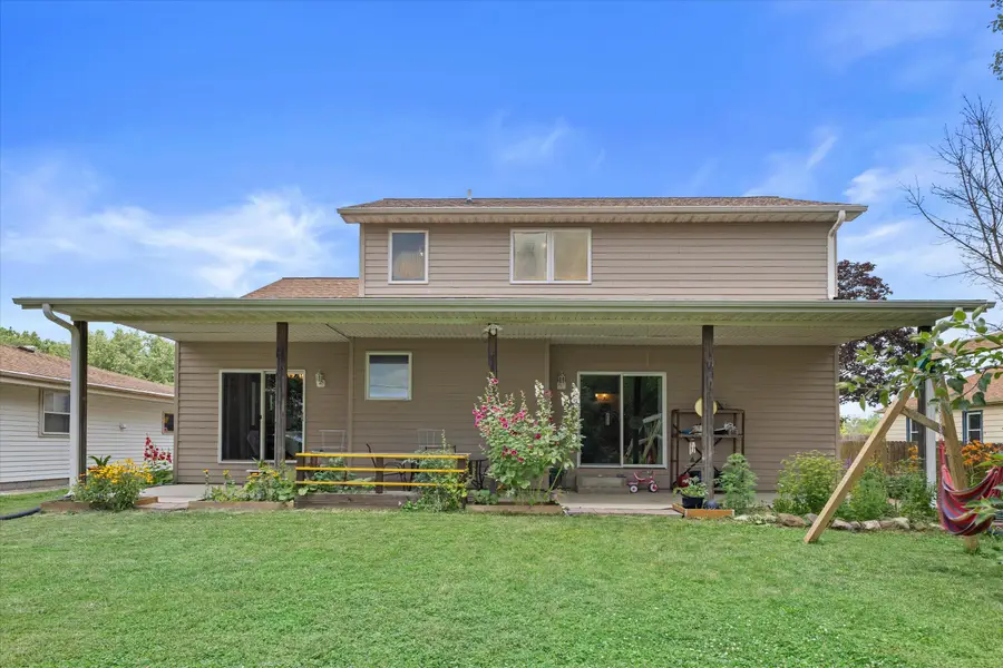 3297 E Ramsey Ave, Cudahy, WI 53110 - #3