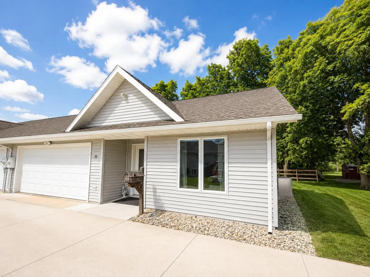 86 Knopp Valley Dr, Winona, MN 55987 - #1