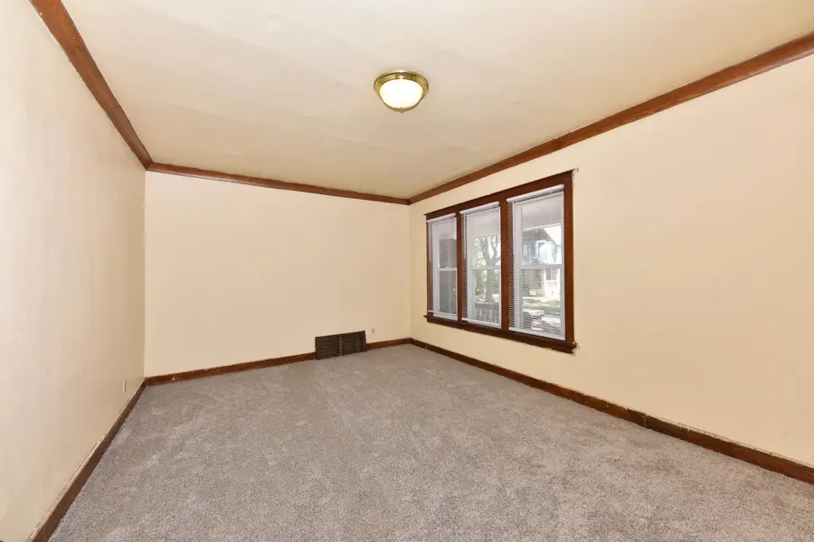 2431 N 45th St, Milwaukee, WI 53210 - #2