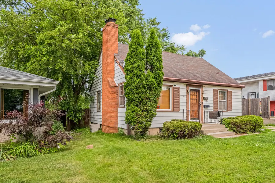 5661 N 73rd St, Milwaukee, WI 53218 - #3