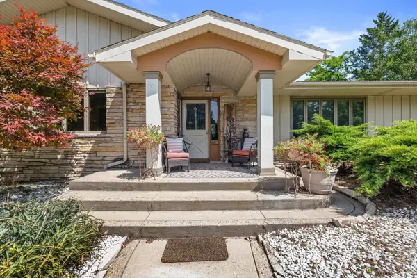N9269 Kohlhoff Ln, Watertown, WI 53094
