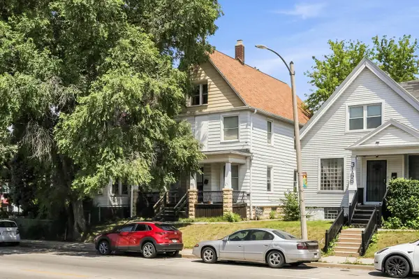 3172 N Holton St, Milwaukee, WI 53212