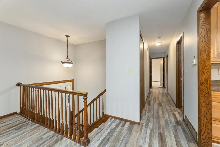 703 Lake St, Onalaska, WI 54650 - #3