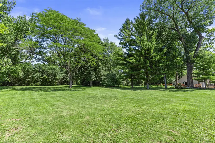 800 E Dean Rd, Fox Point, WI 53217 - #3