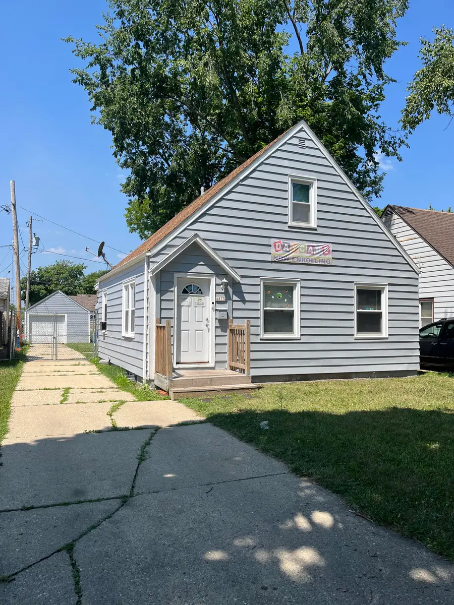 4873 N 26th St, Milwaukee, WI 53209 - #2