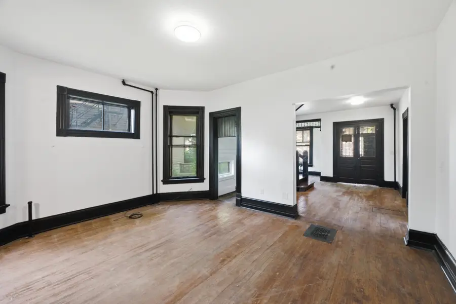 807 N 23rd St, Milwaukee, WI 53233 - #3