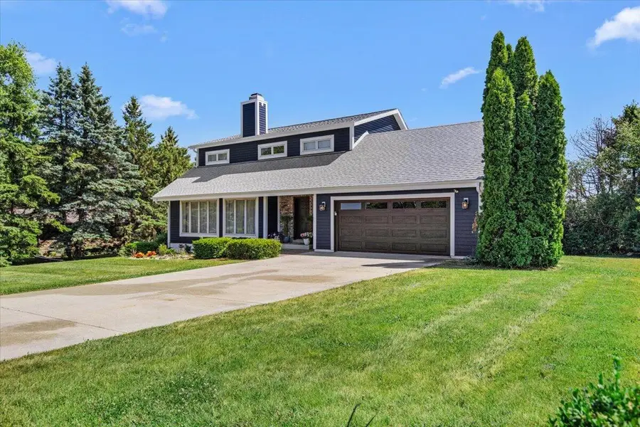 16865 Eldorado Dr, Brookfield, WI 53005 - #3