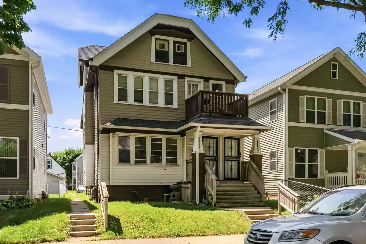 3211 N Buffum St, Milwaukee, WI 53212 - #1