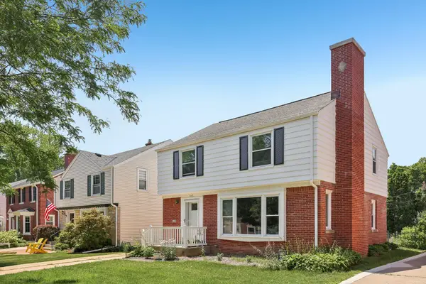 5451 N Kent Ave, Whitefish Bay, WI 53217