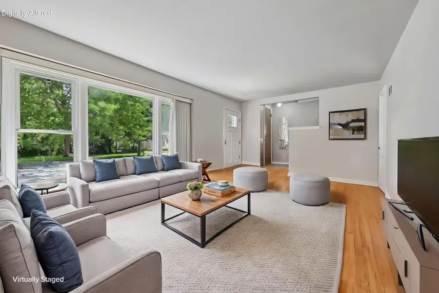 5451 N Kent Ave, Whitefish Bay, WI 53217 - #3