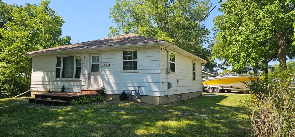 11102 82nd St, Pleasant Prairie, WI 53158 - #1