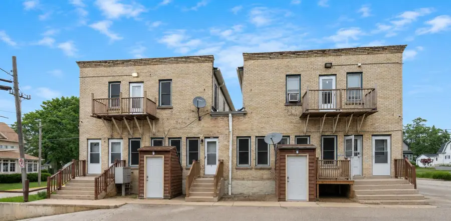 323 Fredonia Ave, Fredonia, WI 53021 - #3