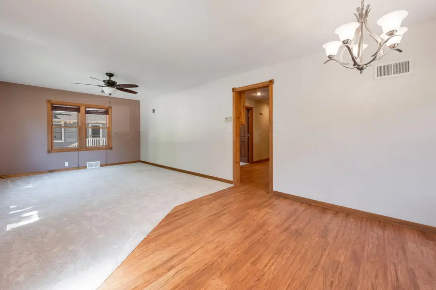 826 N Main St, Hartford, WI 53027 - #3