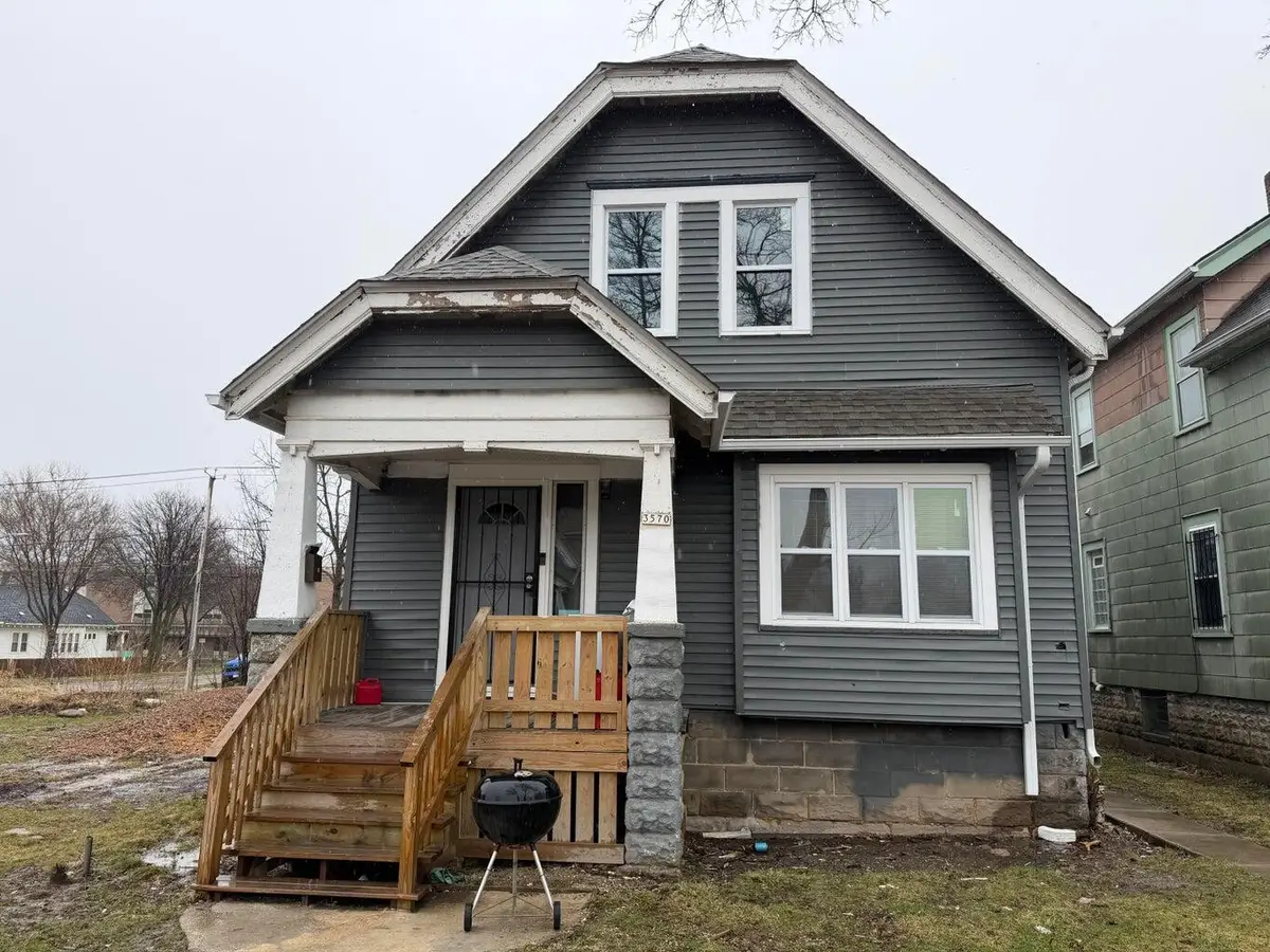 3570 N 19th St, Milwaukee, WI 53206 - #1