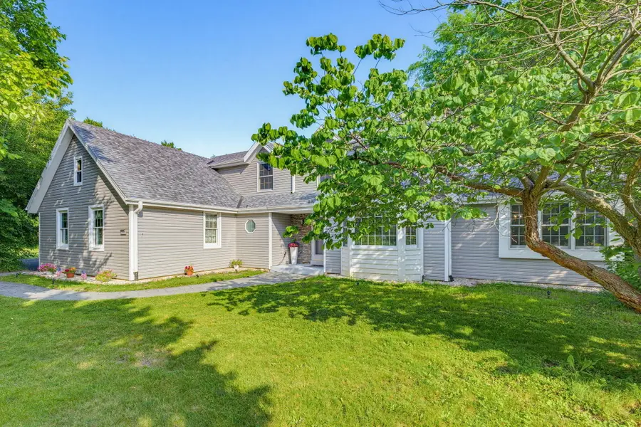 3355 E Normandy Dr, Oak Creek, WI 53154 - #2