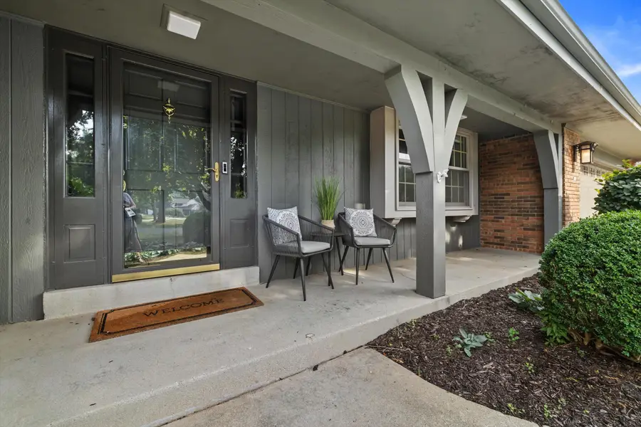 1 Shorewood Ct, Wind Point, WI 53402 - #3
