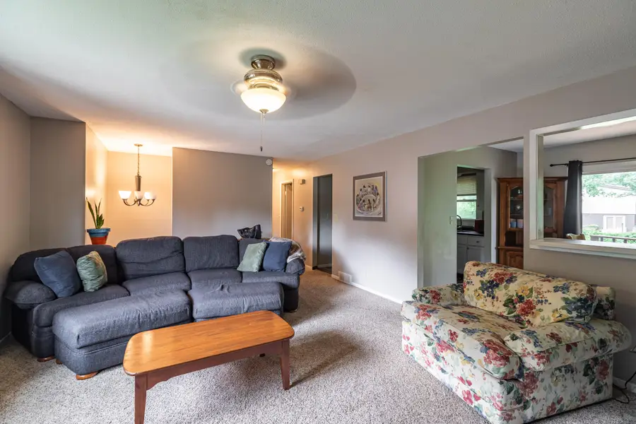 1606 Cliffview Dr, Holmen, WI 54636 - #3