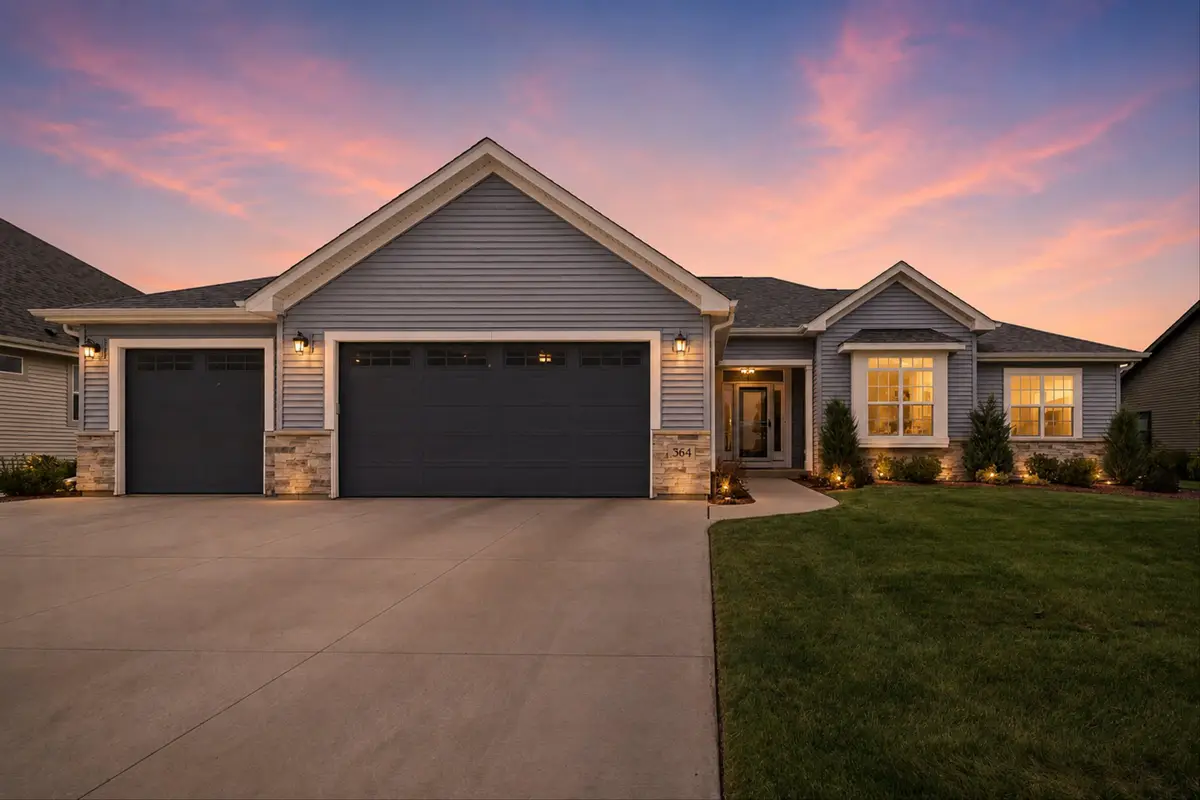 364 Kiddle Ln, Union Grove, WI 53182 - #1